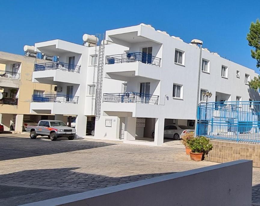 Latchi Area Apartments Eksteriør billede
